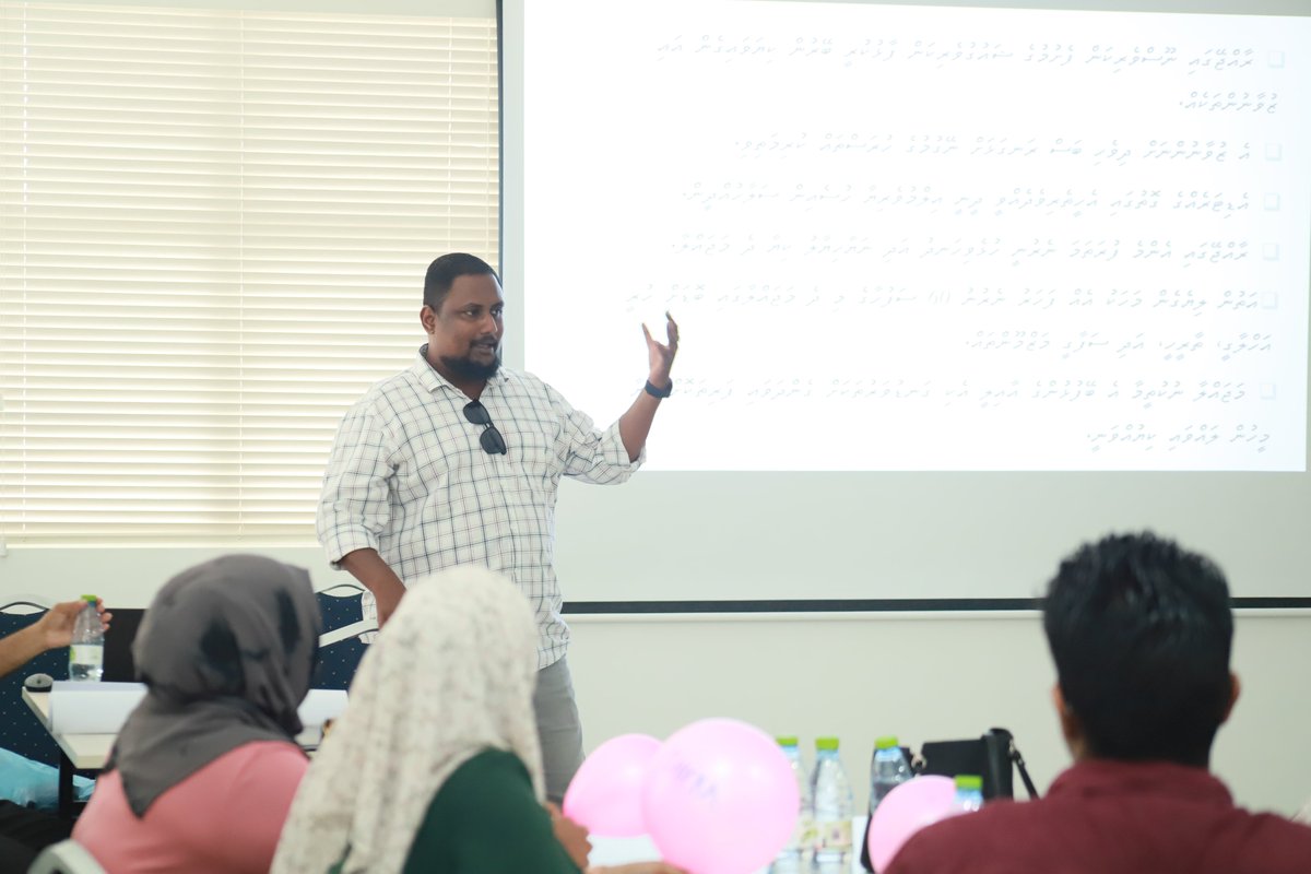 Kulhudhuffushi is an absolute vibe! 

Overwhelmed by the support that we are getting and congratulations to our training partner <a href="/resumomv/">Resumo</a>. Two awesome days of learning! 

📷 The first day of MJA's ongoing training in Kulhudhuffushi city on Basic Journalism and feature writing