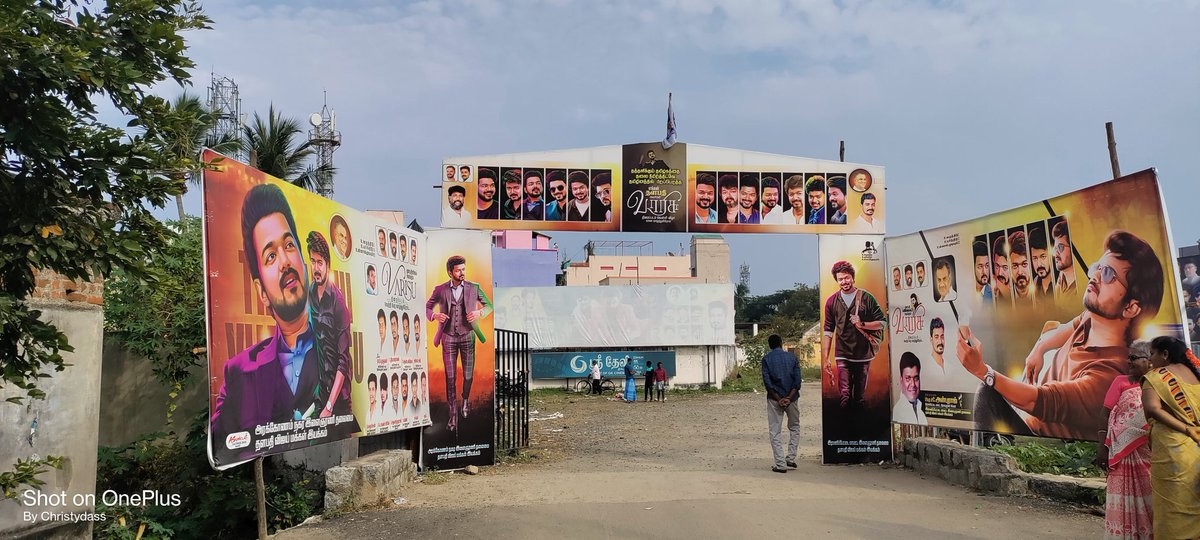 VChristydass's tweet photo. Count 3 #VarisuPongalWinner at #Arakkonam in #Devitheater today all show house full #varisu maja🔥 https://t.co/waycFPaR7M