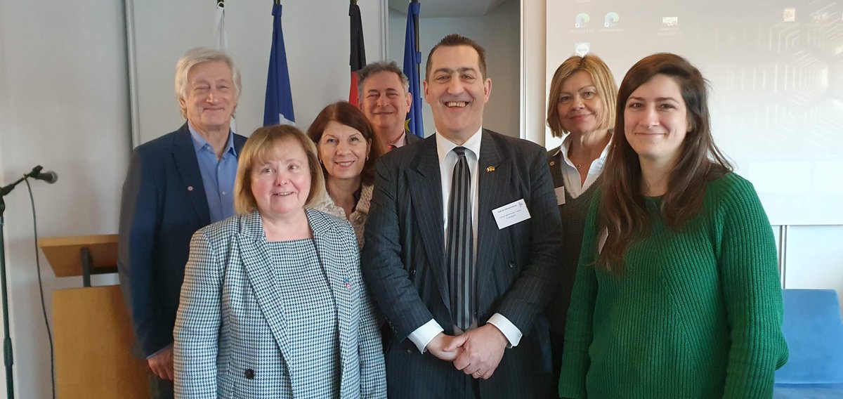 Rencontre pendant le 60 ème anniversaire du #traitedelElysee avec Monsieur de Maisonneuve, #ConsulGénéral de #Stuttgart  et les collègues CFdE.