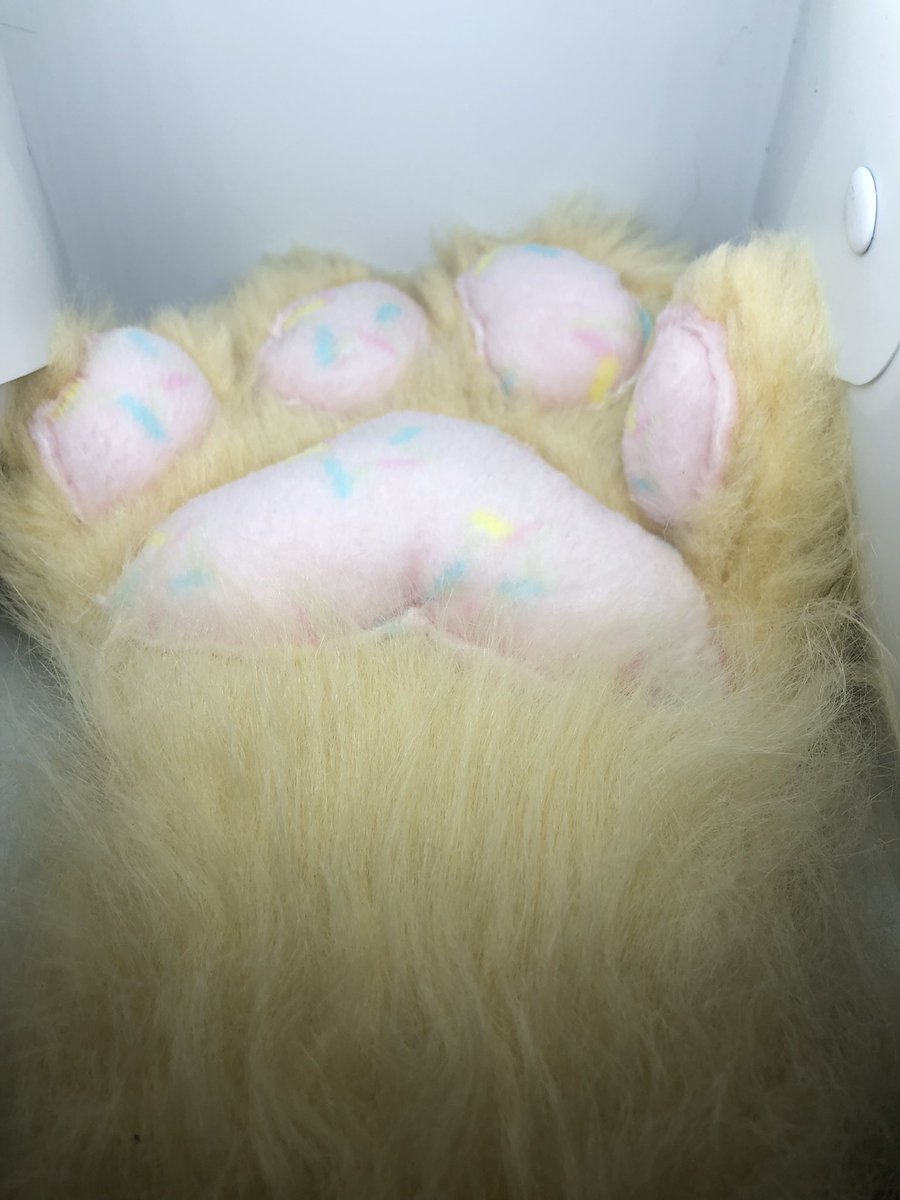 guirla13's tweet photo. Pattounes donut's a vendre pour 80 euros 

🌟Rt apprécier ❤️ https://t.co/5FZxYarTDR