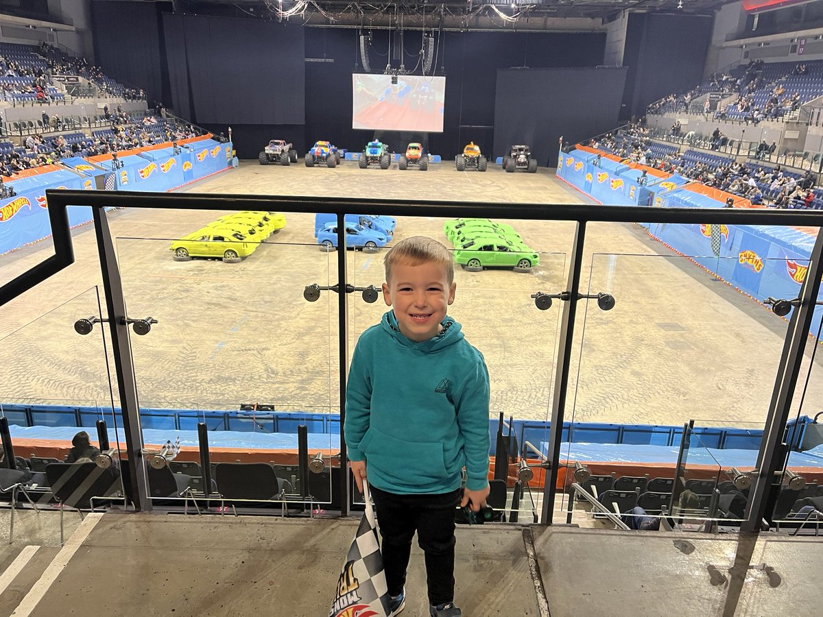 JoeKenward's tweet photo. So excited to be here. Ready to go !!! #hotwheelsmonstertruckslive https://t.co/BTW4nhuive