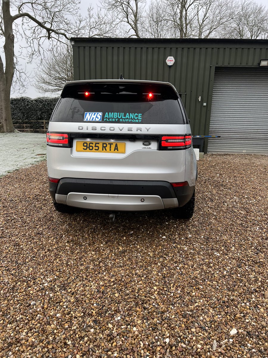Roddisons's tweet photo. This was immaculate Friday thanks to @guysalmon sheff now cleaned equipment checked and ready for next job @YorksAmbulance
@LandRover #workingvehicle https://t.co/necpPJBqaF