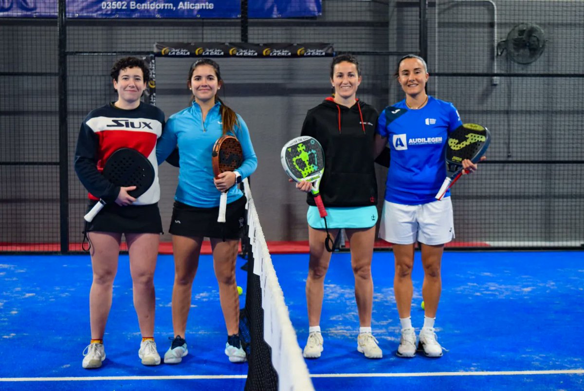 PadelCV's tweet photo. 𝐒𝐄𝐌𝐈 𝟏
🏆 Sharifova &amp; Martínez
📝 6-3/ 6-1
❌ Martínez &amp; Peralta

𝐒𝐄𝐌𝐈 𝟐
🏆 Martínez &amp; Cánovas
📝 6-3/ 6-3
❌ Arruabarrena &amp; Bellver

🕔 FINAL EN DIRECTO A LAS 17:00

✳️ @padelindoorlacala 
✳️ @willin_es https://t.co/0SvtLs4ROa