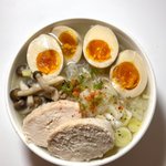 ダイエット中の柚子胡椒鶏塩ラーメン。約240kcalで超ヘルシーなのに旨すぎ