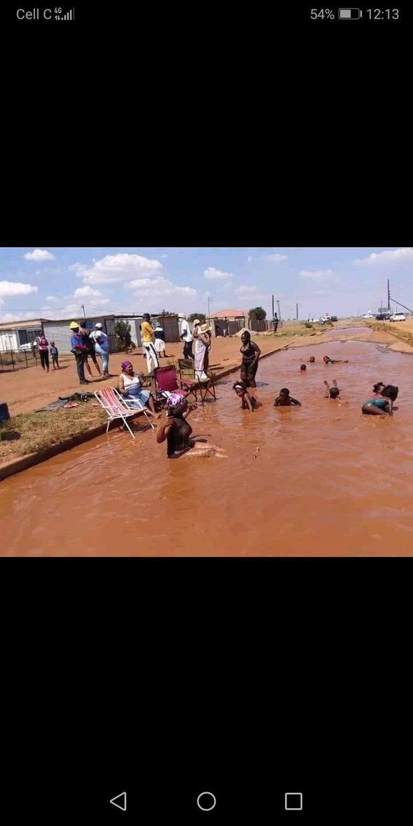 Thabo_6119's tweet photo. @SANRAL_za this is the main entrance in Evaton west the road has turned into swimming pools and it seems like no one is prepared to fix this road
#fixpotholes https://t.co/JeMJN8rhsY