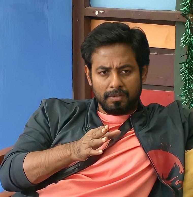 its_preethee's tweet image. The KING is back 💥

வா தலைவா 🔥 @Aariarujunan ❤️

#Aari #Aari𓃵 #AariArmy #Biggbosstamil6