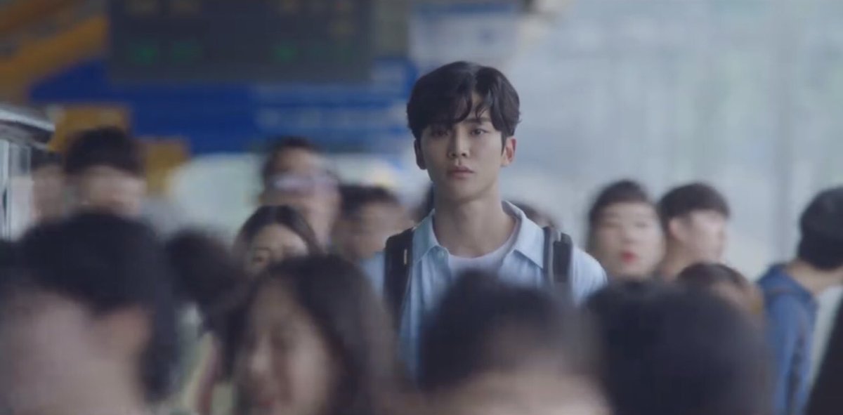 MinozFantasy225's tweet photo. Haru 💙                                    Rowoon 💚

#SF9 #로운 #김석우 #ROWOON #ROWOONxLOEWE https://t.co/e1ZNAKSFEJ