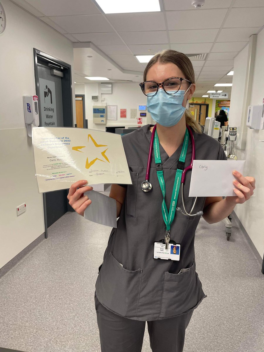 Our staff member of the month goes to our amazing ACP <a href="/Carly0j/">Carly</a> so very deserved!! Thank you for all your hard work always and for being such a supportive member of the team 💕#teampaedsED