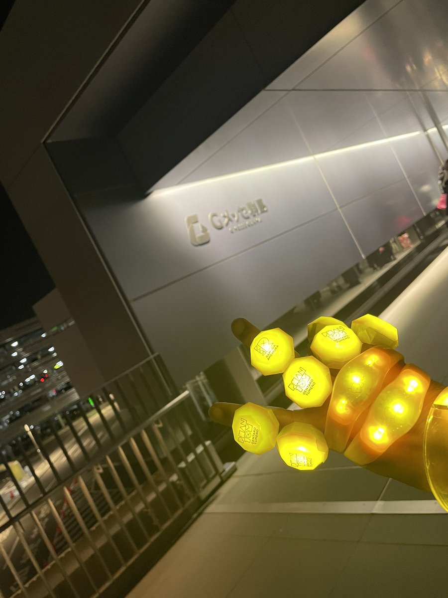 rysgn211 tweet picture