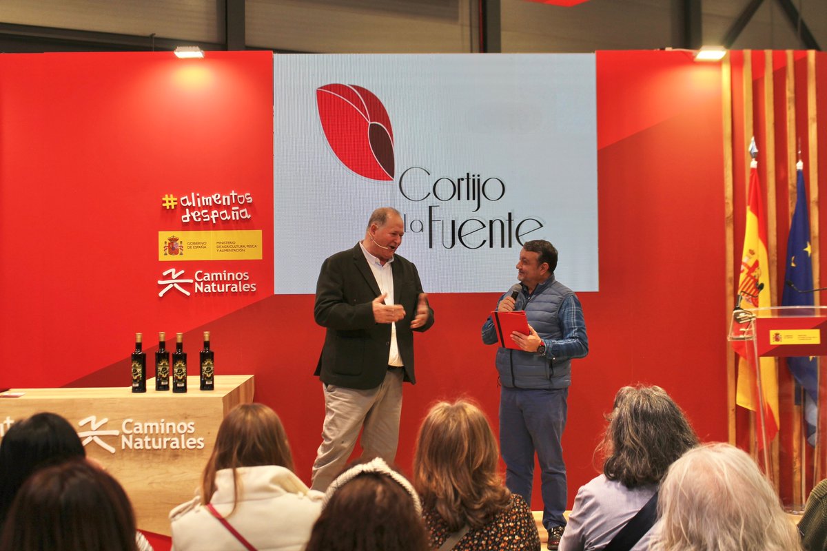 Ayer <a href="/CortijoLaFuent3/">Bodega Cortijo La Fuente</a> participó en la presentación “Un viaje por España a través del Vermut Artesano” que realizó <a href="/Nacho_Sandoval/">Nacho Sandoval</a> en #Fitur2023 😄 

Más información: za49.es/texto-diario/m…