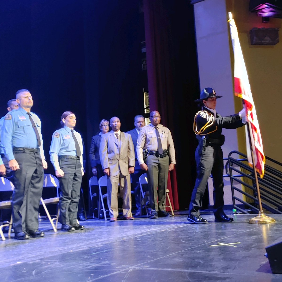 CSUSB_PD's tweet photo. Our Honor Guard Team was honored to present and post colors for graduating #Class41 at the SBCCD Basic Academy last night. CSUSB is proud to partner & support our community college district. #Congratulations #Class41 #Ethics #Service #Respect #ChooseCSUSB https://t.co/wt2PhAWXLM