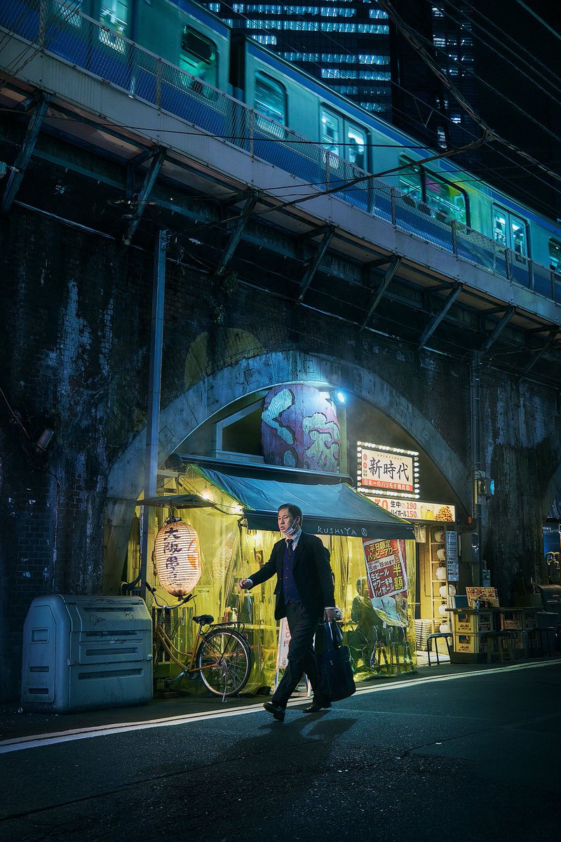 Tokyo Nights

Más fotos de street disponibles en mi web lauragzo.com 

#streetphotography #tokyocity