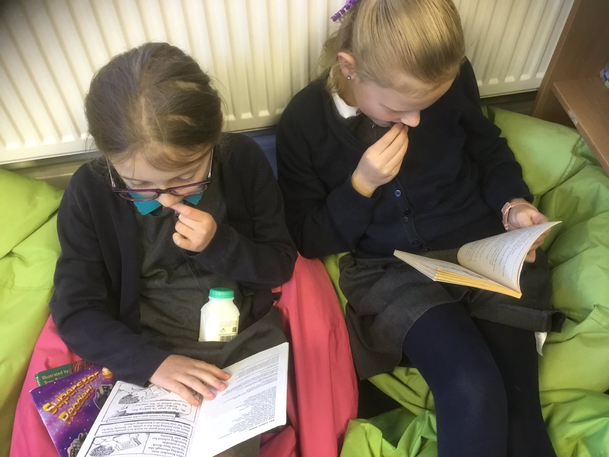 It’s was ‘Books &amp; Brownies’ at Reading Rocks on Friday. How lovely to sit and share a book or create a comic whilst eating something yummy! #readingforpleasure #readingrocks #stbarts
