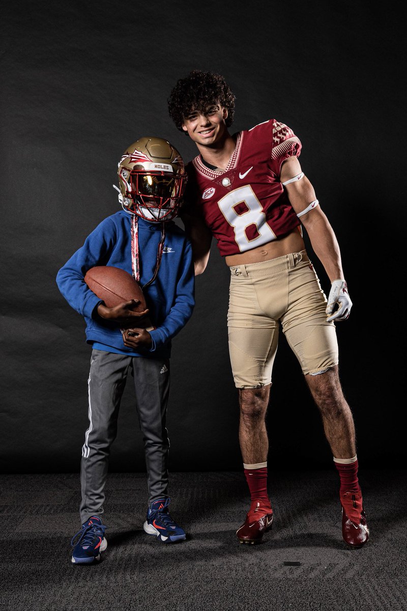 jake_white42's tweet photo. Great visit at @FSUFootball @r81dugans @ONEWAYINC1 @CSmithScout @LSA_Warriors  @JalanSowell https://t.co/7etPlCuIpt