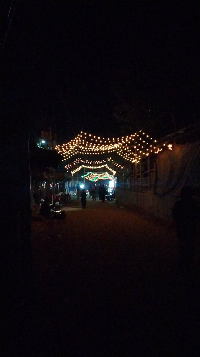 SBFEnamUddin1's tweet photo. A big (Religious Speech Ceremony) organized by Rohingya at #Rohingya Refugee camp in 🇧🇩.
It's very grateful that we can practice our religion freely and properly at Refugee Camp.
#Waz(Speech)
#religiouspractice
#WorshipService
#Rohingya
#Refugee https://t.co/UXIZ9a7n9w
