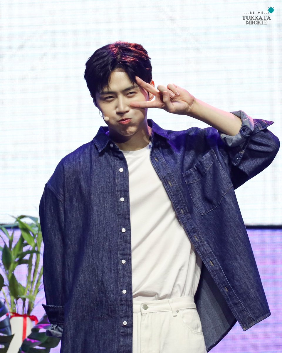 Tukkatamickie37's tweet photo. 2023 KIM SEON HO ASIA TOUR IN MANILA ［ 4 ] ✌🏻

#KIMSEONHOinMNL2023
#김선호 
#kimseonho

📍 https://t.co/418HgoF776 https://t.co/eudtgNoTX8