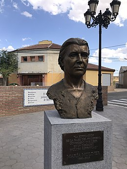 #GaurkoEgunez hil zen 1981ean María Moliner filologoa, Madrilen (j. 1900, Panizan, Zaragoza).
eu.wikipedia.org/wiki/Maria_Mol…