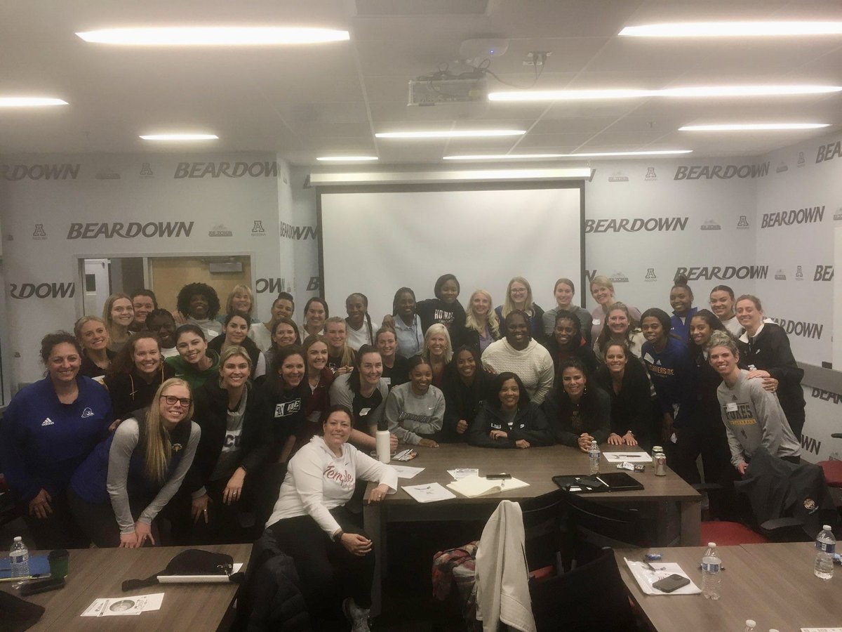 sarahrumely's tweet photo. What an amazing weekend at SOAR with a rockstar group of D1 Women volleyball coaches! Big shoutout to @ArizonaVBall for hosting this year! Let’s have an amazing spring ladies! https://t.co/m3OjY1pA9D