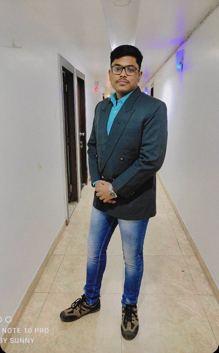 AnurupSunny05's tweet image. #Personality #blazzer 😎❤️