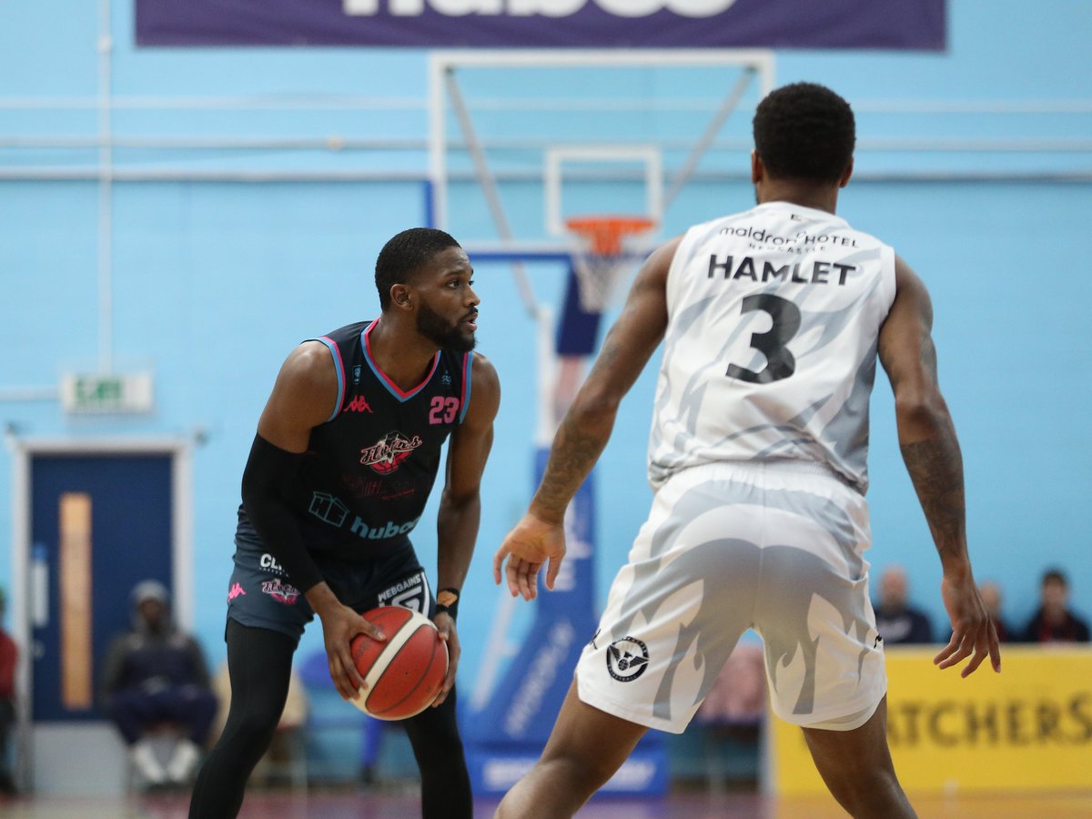 It's a <a href="/MeanGreenMBB/">UNT Basketball</a> reunion here in Bristol.

#BritishBasketball | #KnowOurName