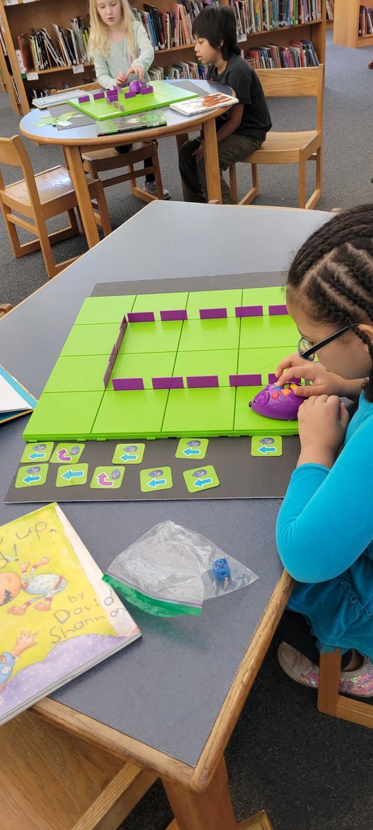 CopasSPESLibary's tweet photo. 1st grade working on coding with coding mice. This student worker hard to write her sequence with the arrows and is now typing it in!! https://t.co/8CEo3XXb8c