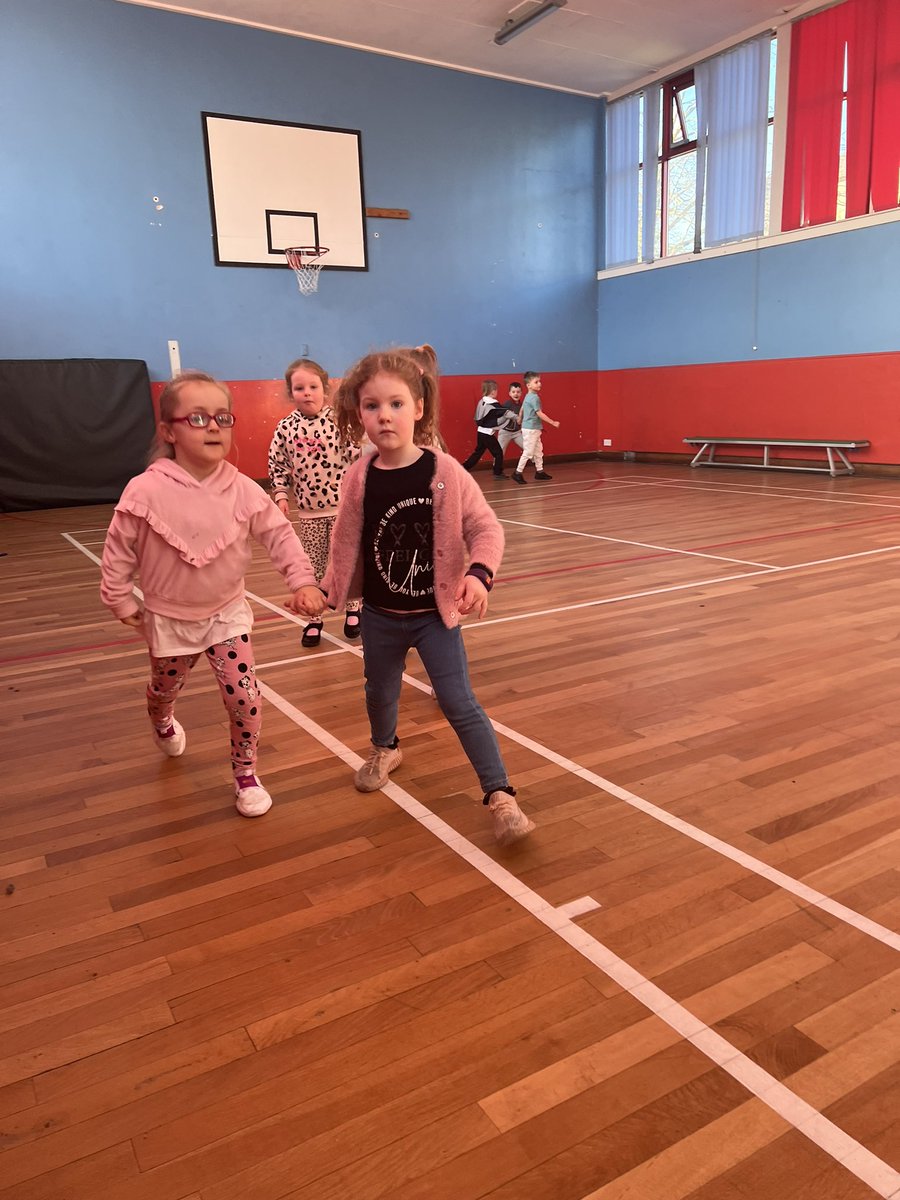 isla_iduncan45's tweet photo. P1D and Mrs Duncan.              We are learning how to do some Scottish dance steps having lots of fun. @Kirkhill_School https://t.co/QmJjXhdiwn