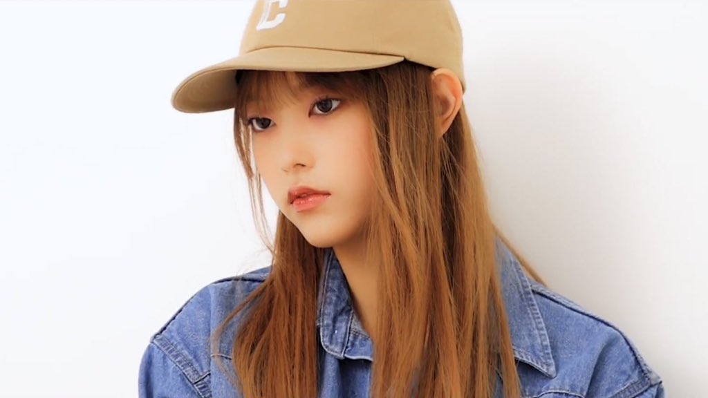 khrloops's tweet photo. FACE CARD NEVER DECLINED 
#HAERIN #해린 https://t.co/h9htkBfDLI
