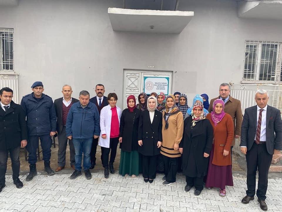 YHanhem's tweet photo. Kaymakamımız Kutsal Baytak, İlçe Milli Eğitim Müdürümüz Sadun Kılınç ve kurum amirleri Kömüşhan ve Durucasu Mahallelerinde Halk Eğitim Merkezimiz kurslarını ziyaret ettiler. https://t.co/2dEPkgQD79
