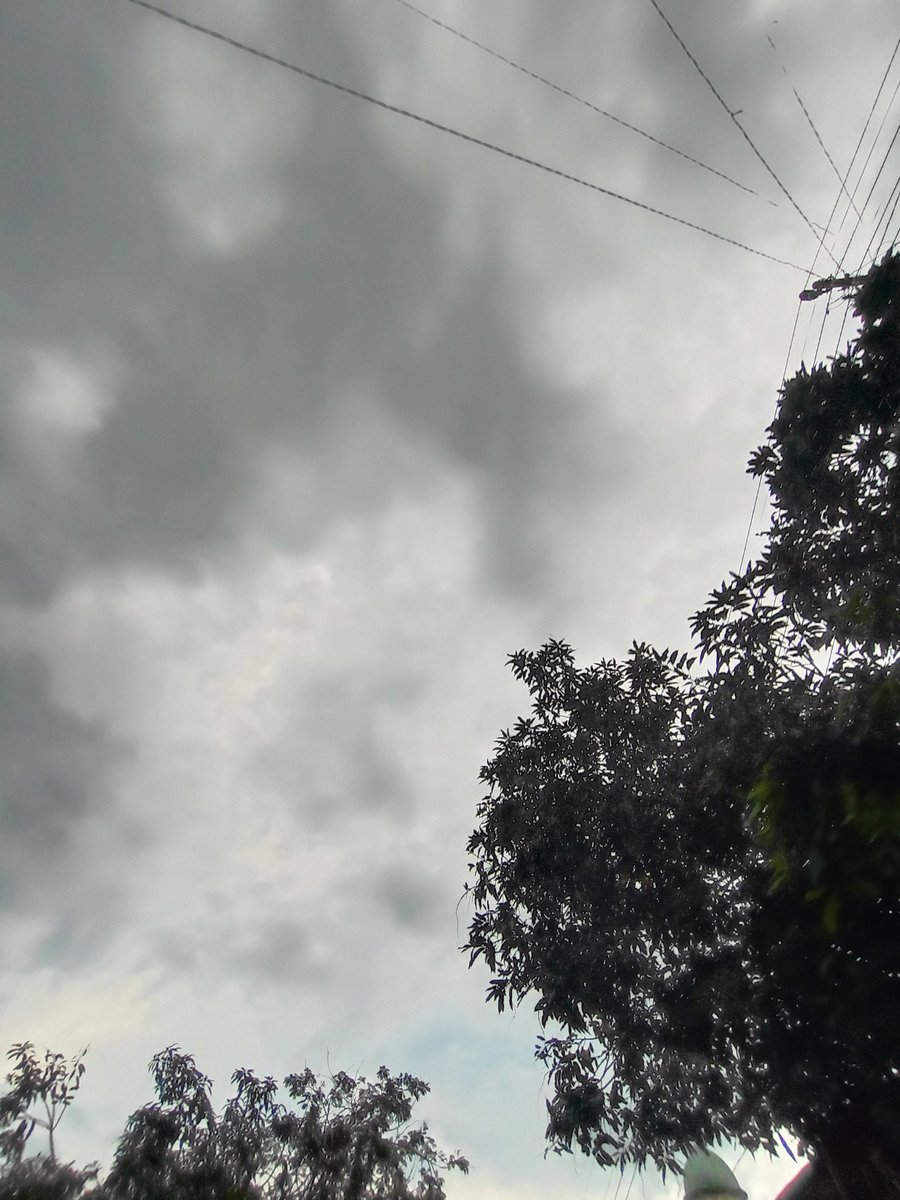 sitsuit_'s tweet photo. @radenrauf Baru sore ini. Langit menuju waduk deket rumah ❤️ https://t.co/Z5bZV3ByRz