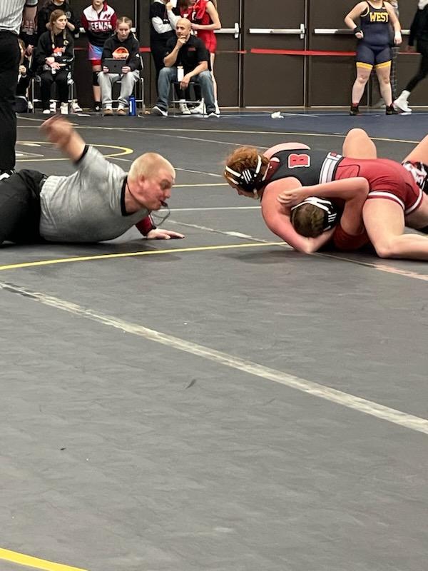 badger2811's tweet photo. Congratulations to Ella Creighton for taking 1st at the Wausau Girl's Wrestling Tournament!
@EllaCreighton18 https://t.co/oTTt3qY9T6