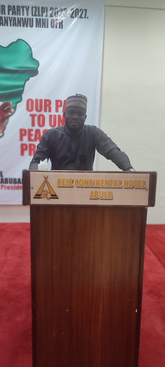 Akcompetent's tweet photo. @DanNwanyanwu Am with you my president https://t.co/Fs37LnuYzn