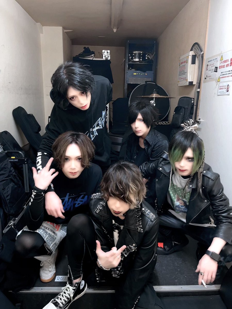TRNTY_D_CODE's tweet photo. 20230122
池袋ブラックホール
ありがとうございました。

-se-
GRAVTY
喰row 
NPNG
-A.
ーMCー
No.6
[HELL]hound.
inside
Enoch. https://t.co/hmfe1ef3DX