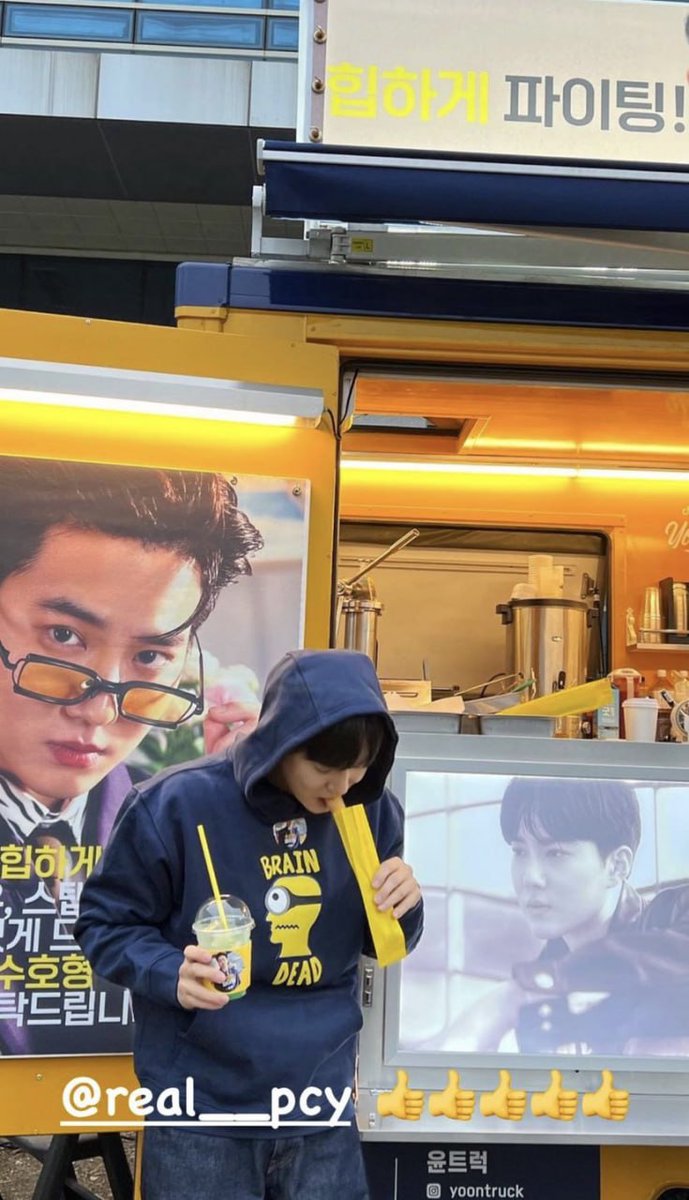 SuhoBr's tweet photo. (#INSTAGRAM) 08/01/23 - Atualização de SUHO em seu story

"real__pcy👍👍👍👍👍"

#SUHO #수호 #준면 #金俊勉 https://t.co/yCYDYPBa4h