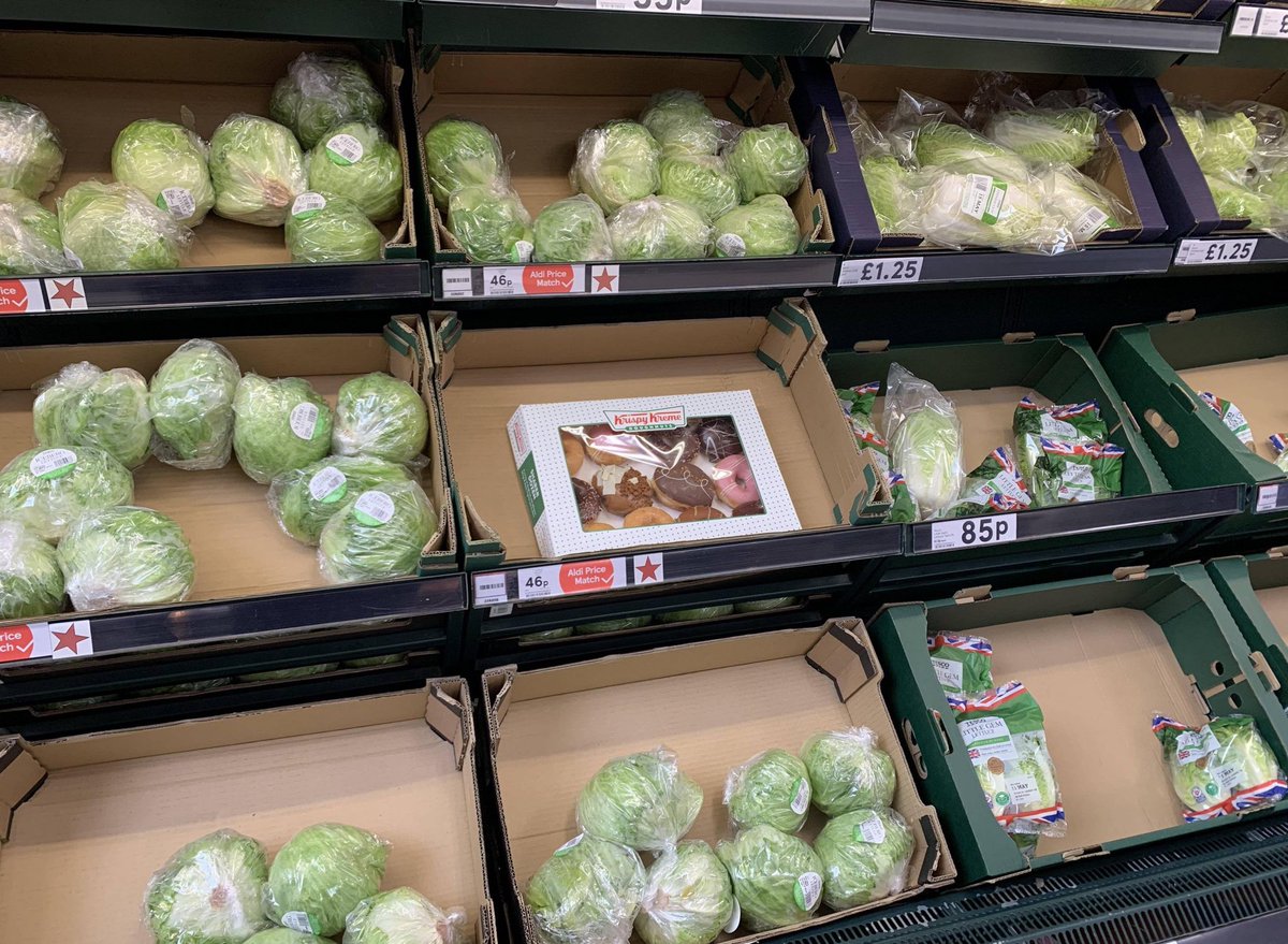 NoContextBrits's tweet photo. A decision was made here. https://t.co/3L164NJhgf
