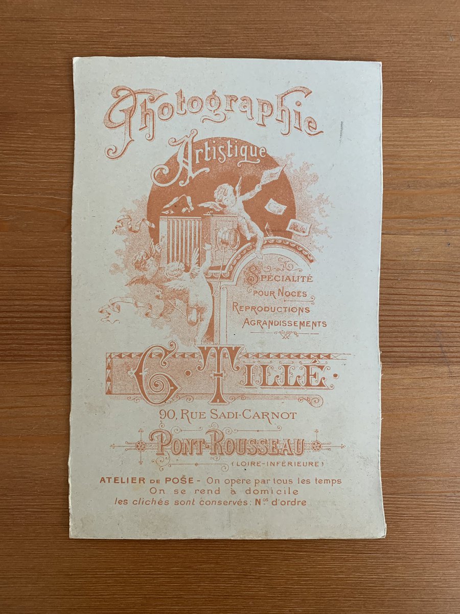 alestar_encasa's tweet photo. Paseos de rastro. #lettering #vintage #sign #typography #type #scriptlettering https://t.co/6nC3VjBLUw
