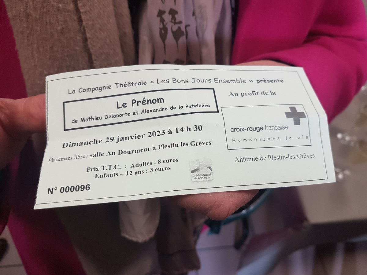 Ce matin, cérémonie des voeux à #Plouzelambre où les bénévoles st présents et bien présents! #lacroixrouge #vivreensemble #solidarité #convivialité RDV dimanche prochain à <a href="/AnDourMeur/">An Dour Meur</a>  #plestinlesgrèves!!! Merci à la commune pr son accueil! <a href="/AndreCoent/">André Coënt</a>  @KergoatYann <a href="/AggloLTC/">Agglo_LannionTregor</a>