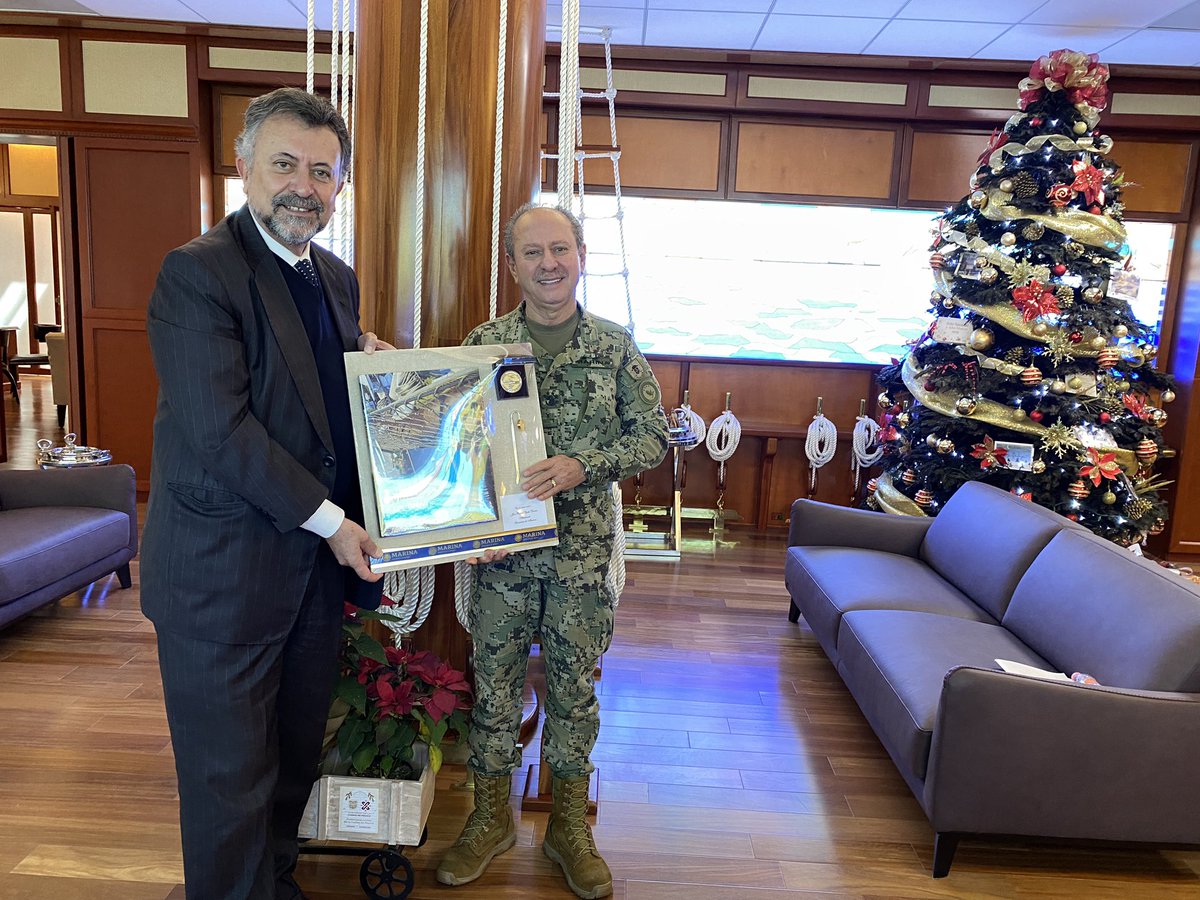 Gracias Almirante Secretario <a href="/SEMAR_mx/">SEMAR México</a> <a href="/GobiernoMX/">Gobierno de México</a> <a href="/AlmiranteSrio/">Raymundo Pedro Morales Ángeles</a> José Rafael Ojeda Durán por recibirme&amp;acordar importante visita Buque Escuela Armada México”Cuauhtémoc”a <a href="/ComuneNapoli/">Comune di Napoli</a> <a href="/regionecampania/">Regione Campania</a> 29 Julio1Agosto 2023y reforzar relaciones c/#ITALIA#MALTA#ALBANIA. <a href="/EmbaMexIta/">Embamex Italia</a>