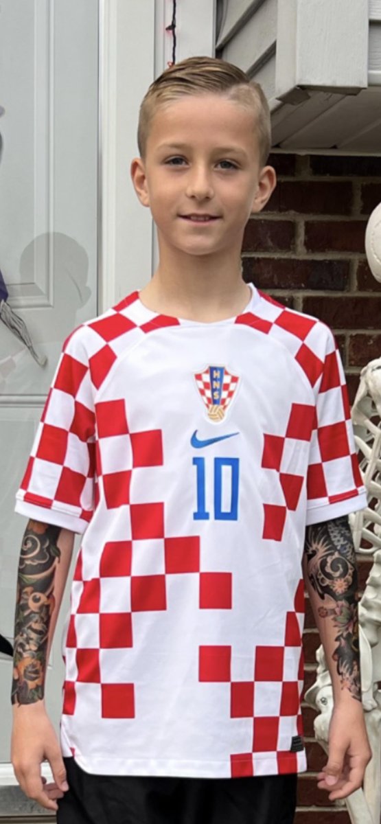 MRLCRYPTYO's tweet photo. @HNS_CFF @ivanrakitic @SevillaFC @HNS, You can call this kid up in a few years, from USA, in Chicagoland's YSSL 9U and 10U Divisions. He hasn't missed a Penalty shot yet and scored 60+ goals playing last season for 2 Divisions in 14 games! https://t.co/O6oUZpeLuO