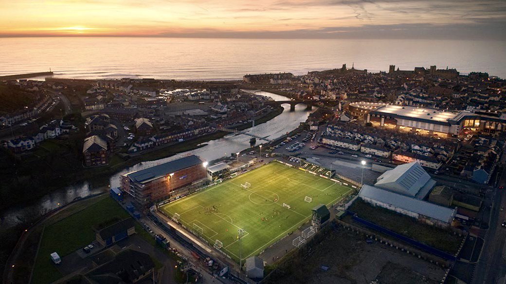 🏟 Park Avenue

📍 #Aberystwyth, Wales
📶 Capacity 5,000
👕 Aberystwyth Town

@AberystwythTown #aberasone #seasiders #JDCymruPremier #wales #cymru