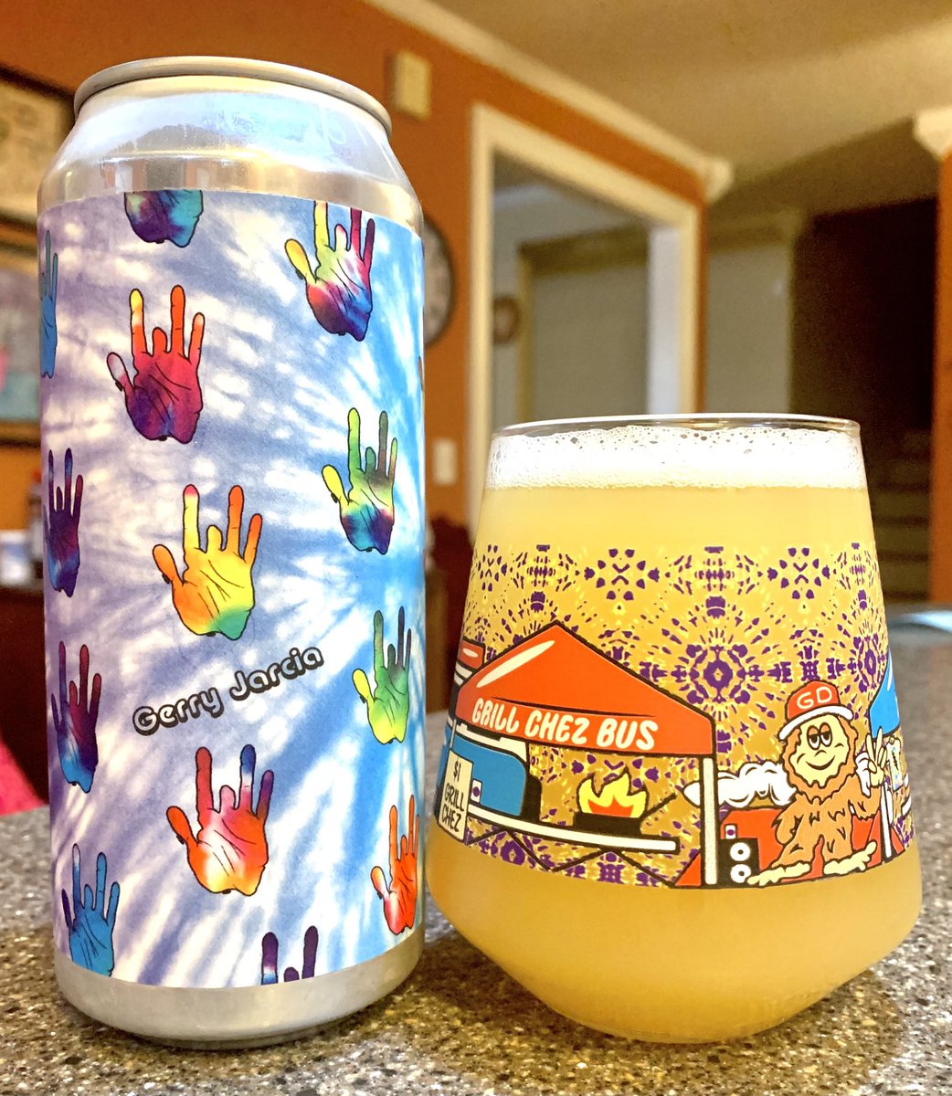 SCBeerExplorer's tweet photo. Gerry Jarcia by @TwoTidesBrewing.

Pineapple aroma. Hazy, pale yellow pour. Melon, citrus, pineapple, some mango, &amp; a hint of coconut. Soft, pillowy, &amp; smooth.

❤️ the @jerrygarcia #CanArt &amp; tribute! 🎸

#GABeer #BeerReview #CraftBeer #SupportCraftBreweries #DrinkCraftBeer 🙏💀🎶 https://t.co/0cFB3oCz1K