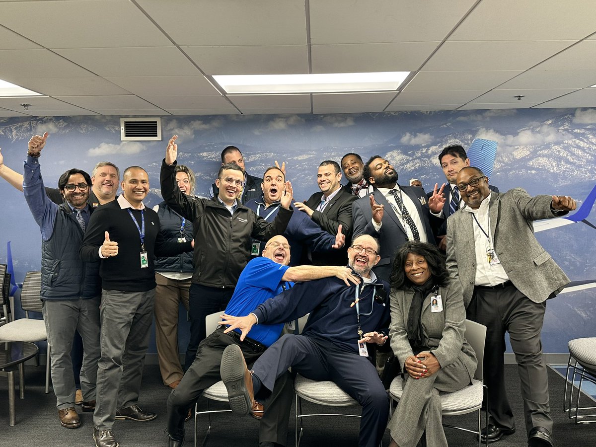 morrisliam's tweet photo. Goodbye Scott and Brian!! Two of our incredible team members moving on to bigger and better things. The hallmark of a great organization - not holding people  back and growth! Happy to see these two grow and make a difference elsewhere! #beingunited https://t.co/4fBKo1mSjS