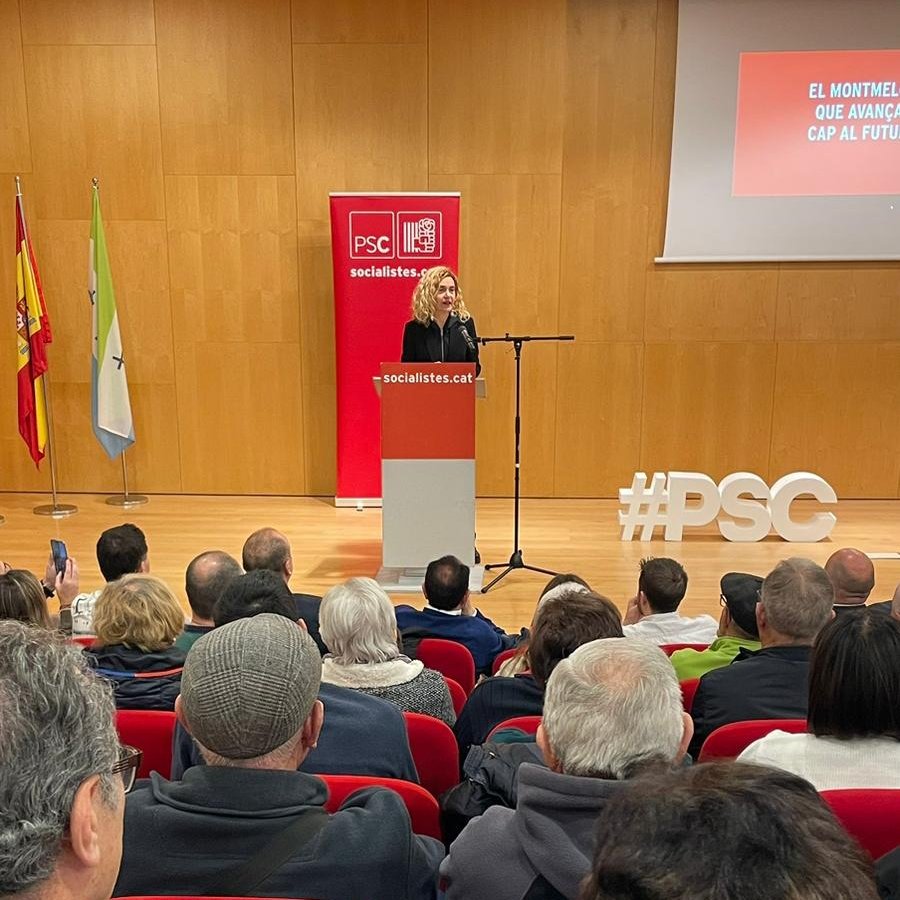 meritxell_batet's tweet photo. 🌹Ha estat un plaer ser a #Montmeló amb l'alcalde i candidat de @pscmontmelo, @pdrodrig.

Gràcies, Pere, pel teu compromís i per la teva responsabilitat. Ets un orgull per les i els @socialistes_cat i estic segura que continuaràs sent un alcalde excepcional.

#PSC❤️ https://t.co/FJbAVhw7Jr