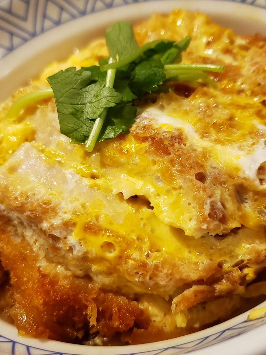 hossy5252's tweet photo. 試合観戦後に、夢庵にてロースカツ丼と広島県産大粒カキフライをいただいく🎶
#夢庵
#ロースカツ丼
#広島県産大粒カキフライ
#カキフライ
#GoToEatキャンペーンTokyo
#GoToEatTokyo
#GoToEat https://t.co/XRCsgn3mRN