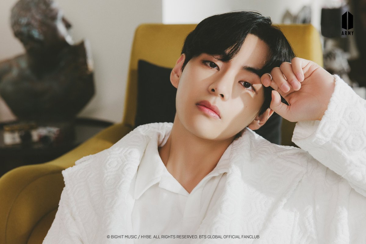 kookkoya's tweet photo. #ARMYMama’s ideal men so far: https://t.co/QLiF5BZzxD