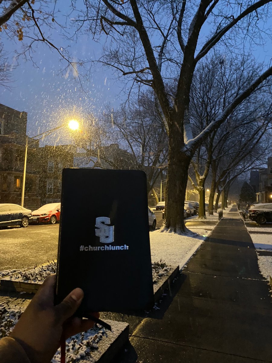 MarkellH22's tweet photo. From Chicago with love! My favorite Bible to take with me to church! @MondayLunch4SU https://t.co/3ApyAJKMDy
