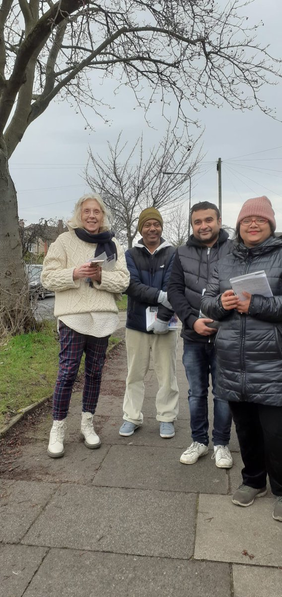 LauraEvansTeam's tweet photo. Great morning on the doors
It's especially lovely when you're offered a cuppa  @kchakraborty @rups_paul #Trafford #Broadheath https://t.co/EDsDvIarHT