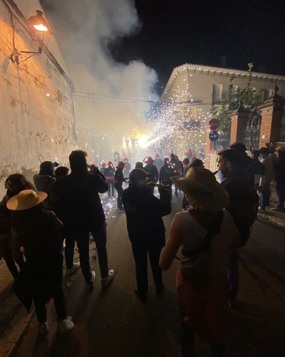 🔥Ahir vam estar tocant pel <a href="/DracDeRibes/">Drac De Ribes</a> al correfoc de Ribes!

#adnescola #hereusdelatradició #escoladegrallersdesitges #santpau #gralla #timbal