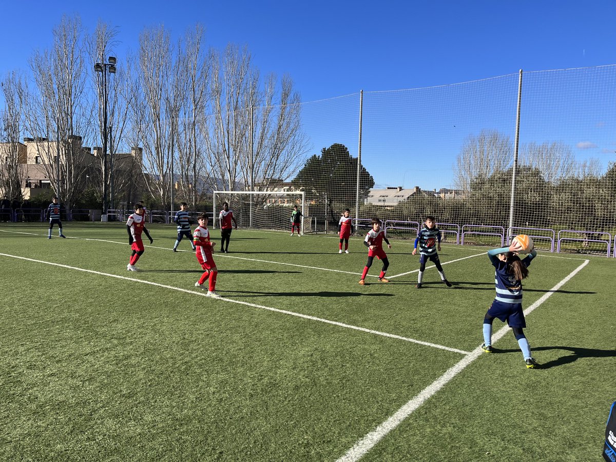 Resultados fin de semana:
Juvenil 3-5 SDL
Cadete 0-2 Autol
Infantil 4-1 Teresianas
Villamediana 1-3 Alevín 2011
Victoria 2014
Empate 2015