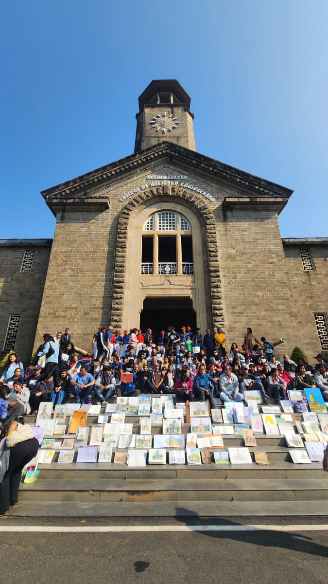 artrac_ia's tweet photo. #UrbanSketchersPune at #CMEPune. The historic and imposing Main Building of the premier training institution has always been an artist’s delight. Sketching enthusiasts including #CMEPune residents & #CTWCME GCs participated in the sketch fest.
#ARTRAC
@adgpi https://t.co/E7sXr6VxBm