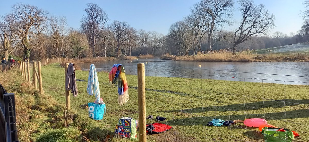5feat2's tweet photo. @coaching_ptp and a few were brave enough to go swim https://t.co/29GVJvDCRr